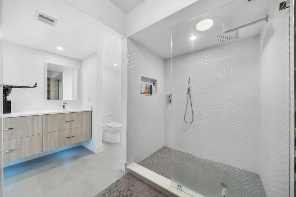 511 Bayshore Drive Fort Lauderdale FL 33304