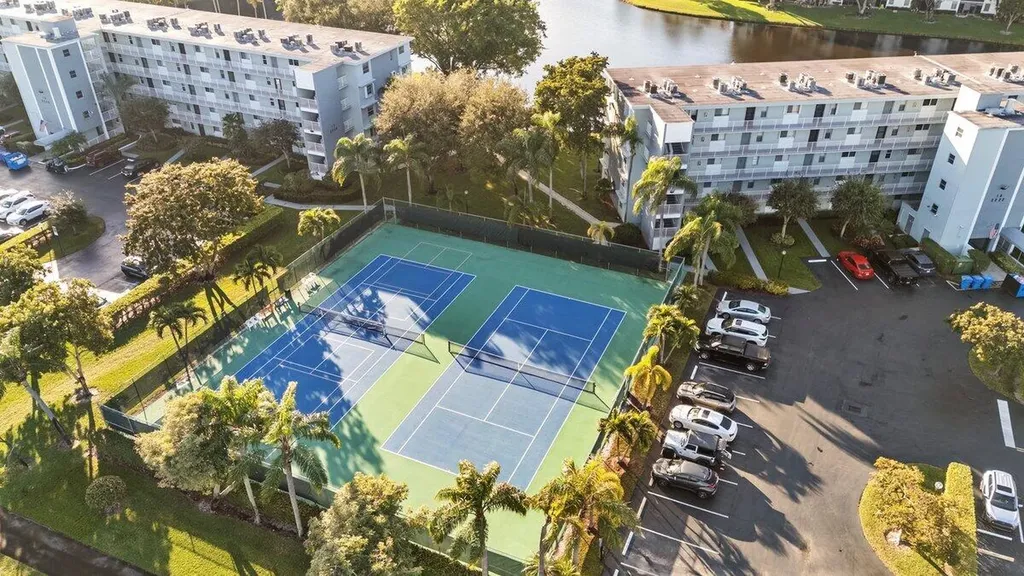 2220 N Cypress Bend Drive Pompano Beach FL 33069