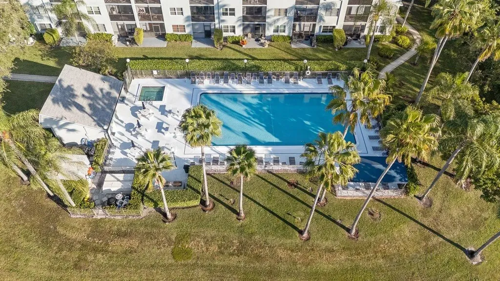 2220 N Cypress Bend Drive Pompano Beach FL 33069