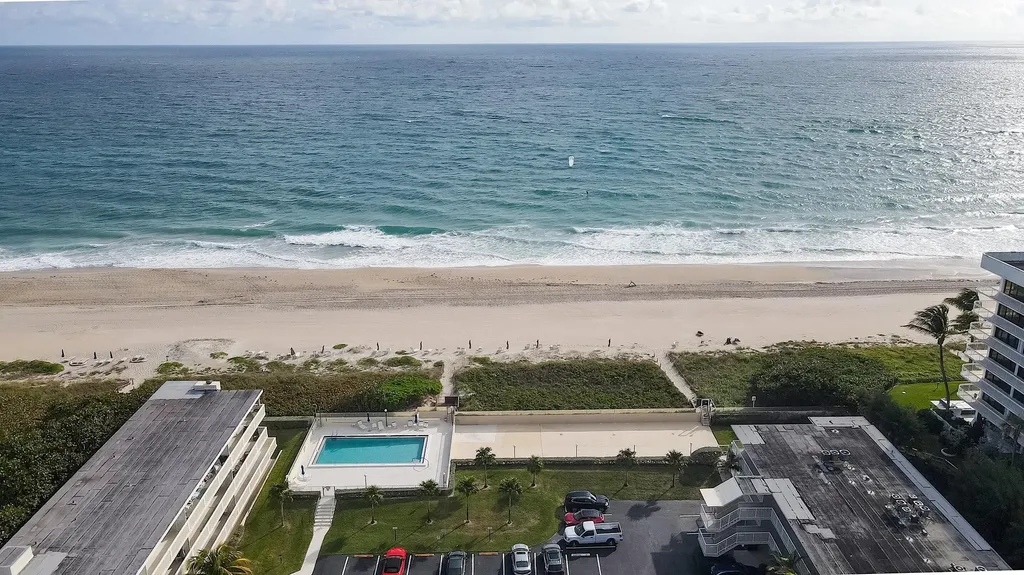 2565 S Ocean Boulevard Palm Beach FL 33480