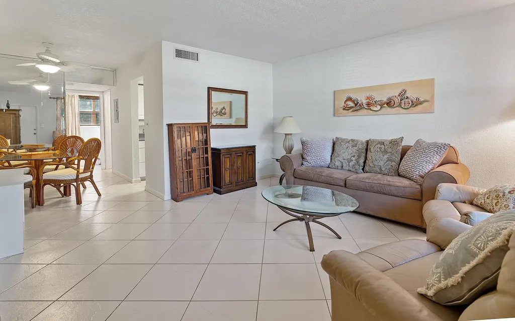 2565 S Ocean Boulevard Palm Beach FL 33480