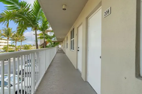 2565 S Ocean Boulevard Palm Beach FL 33480