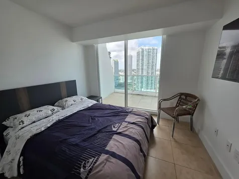 41 SE 5th Street Miami FL 33131