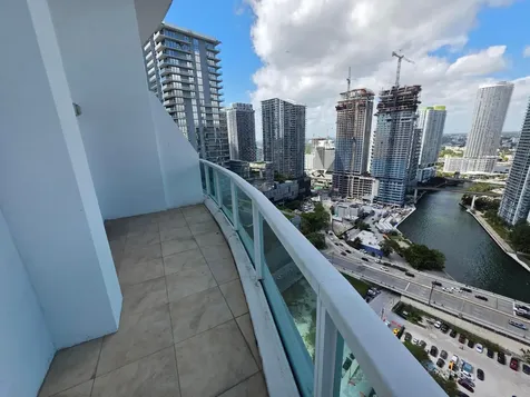 41 SE 5th Street Miami FL 33131