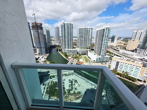 41 SE 5th Street Miami FL 33131