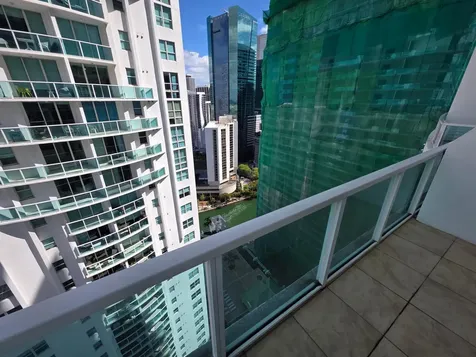 41 SE 5th Street Miami FL 33131