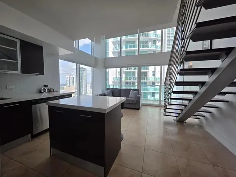 41 SE 5th Street Miami FL 33131