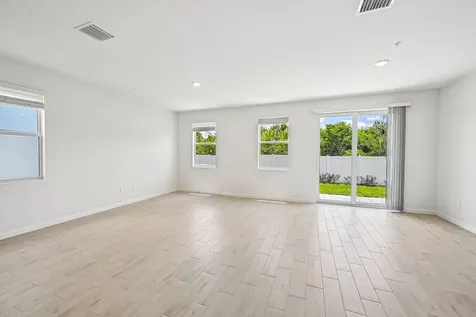 602 Salisbury Circle Fort Pierce FL 34982