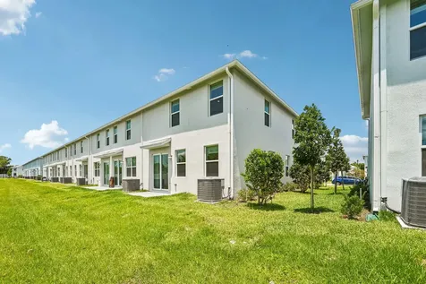 602 Salisbury Circle Fort Pierce FL 34982