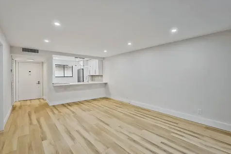 5220 Las Verdes Circle Delray Beach FL 33484