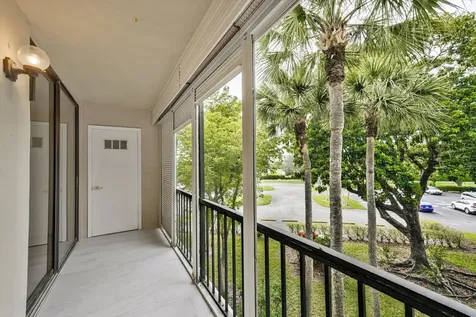 5220 Las Verdes Circle Delray Beach FL 33484