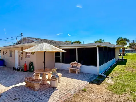 317 SE Verada Avenue Port St Lucie FL 34983