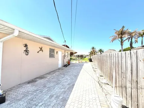 317 SE Verada Avenue Port St Lucie FL 34983