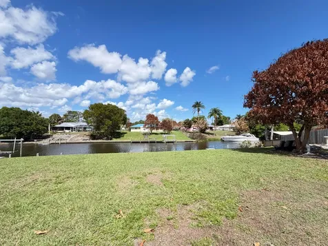 317 SE Verada Avenue Port St Lucie FL 34983