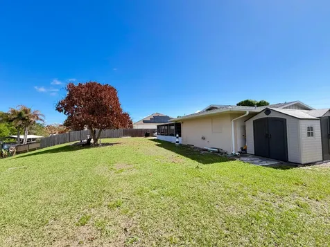 317 SE Verada Avenue Port St Lucie FL 34983