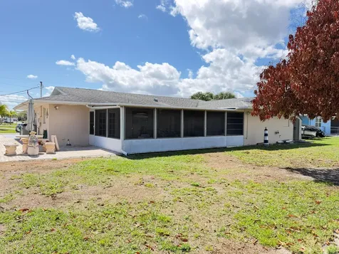 317 SE Verada Avenue Port St Lucie FL 34983