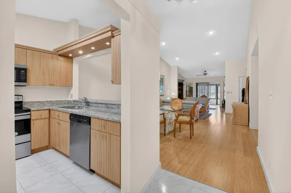 10938 Roebelini Palm Court Boynton Beach FL 33437