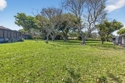 10938 Roebelini Palm Court Boynton Beach FL 33437