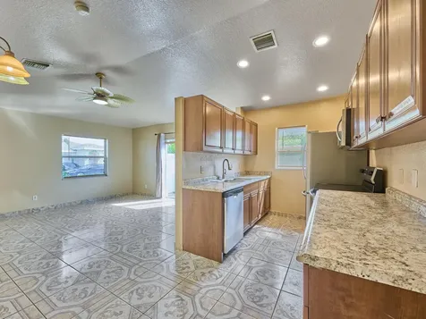 556 E Ridge Circle Circle N Boynton Beach FL 33435