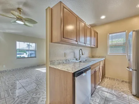 556 E Ridge Circle Circle N Boynton Beach FL 33435
