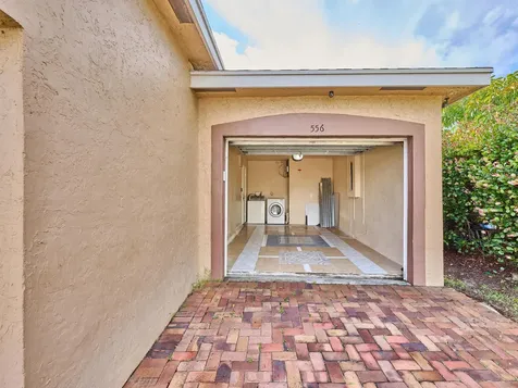 556 E Ridge Circle Circle N Boynton Beach FL 33435