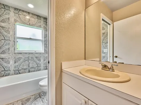 556 E Ridge Circle Circle N Boynton Beach FL 33435