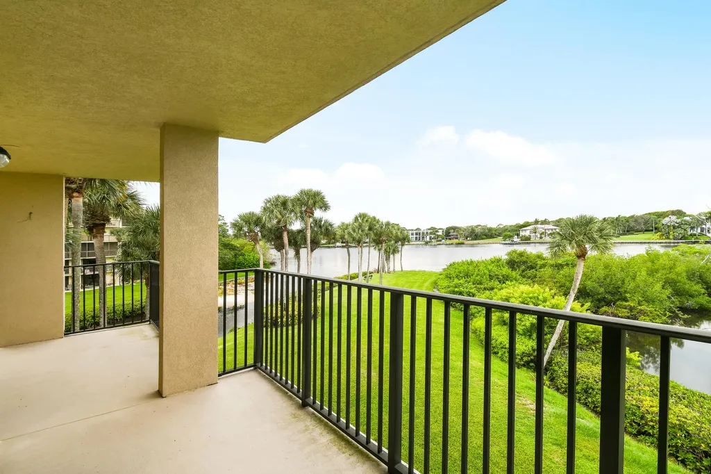 1701 Marina Isle Way Jupiter FL 33477