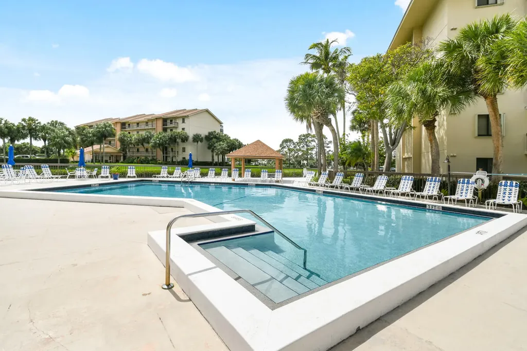 1701 Marina Isle Way Jupiter FL 33477