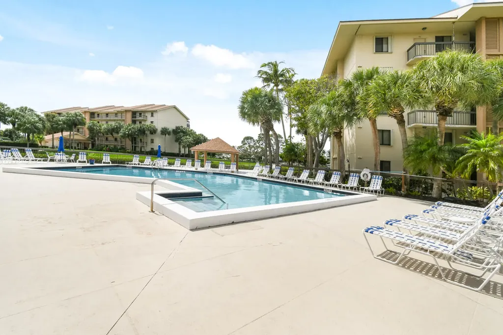 1701 Marina Isle Way Jupiter FL 33477