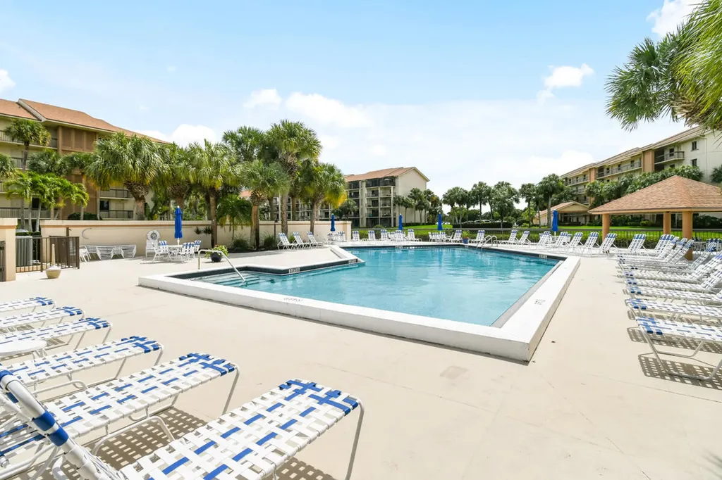 1701 Marina Isle Way Jupiter FL 33477