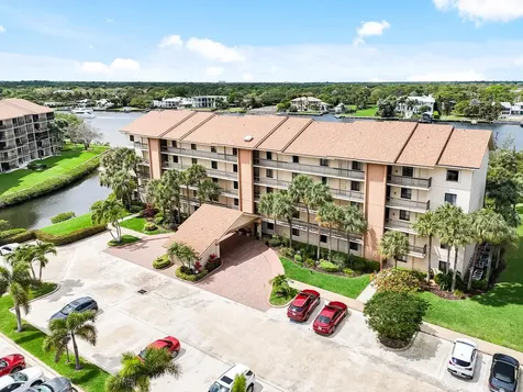 1701 Marina Isle Way Jupiter FL 33477