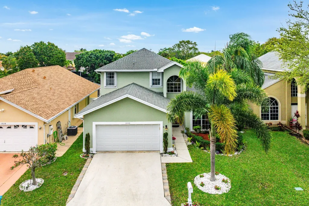1030 Fairfax Circle W Boynton Beach FL 33436