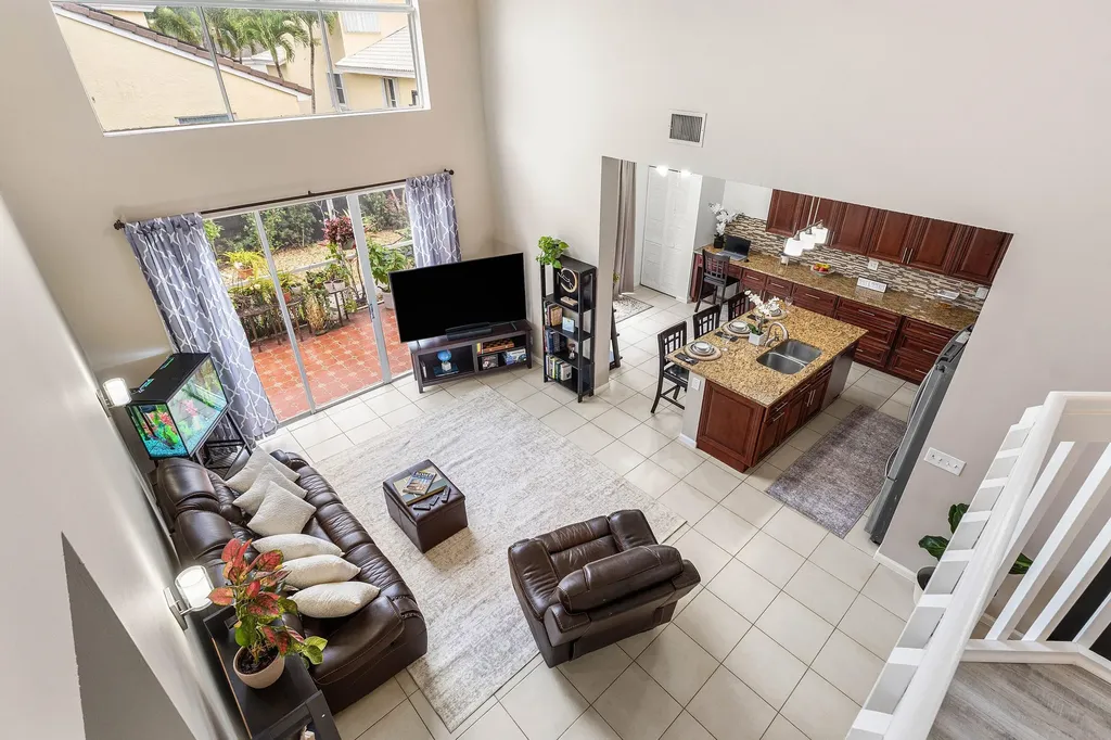 1030 Fairfax Circle W Boynton Beach FL 33436