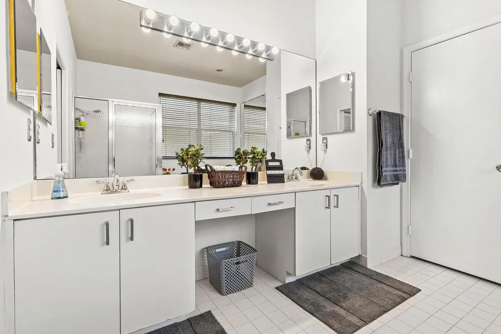 1030 Fairfax Circle W Boynton Beach FL 33436