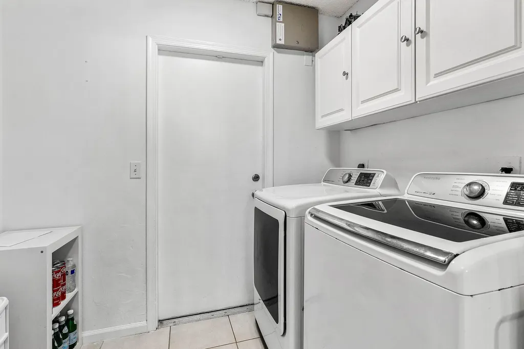 1030 Fairfax Circle W Boynton Beach FL 33436