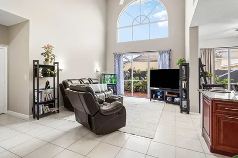 1030 Fairfax Circle W Boynton Beach FL 33436