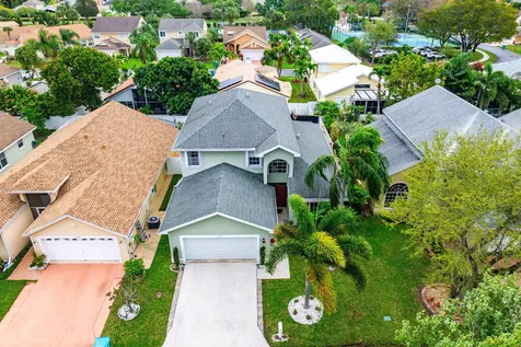 1030 Fairfax Circle W Boynton Beach FL 33436