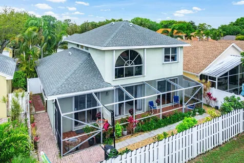 1030 Fairfax Circle W Boynton Beach FL 33436