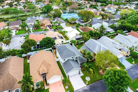 1030 Fairfax Circle W Boynton Beach FL 33436