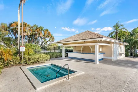 1030 Fairfax Circle W Boynton Beach FL 33436