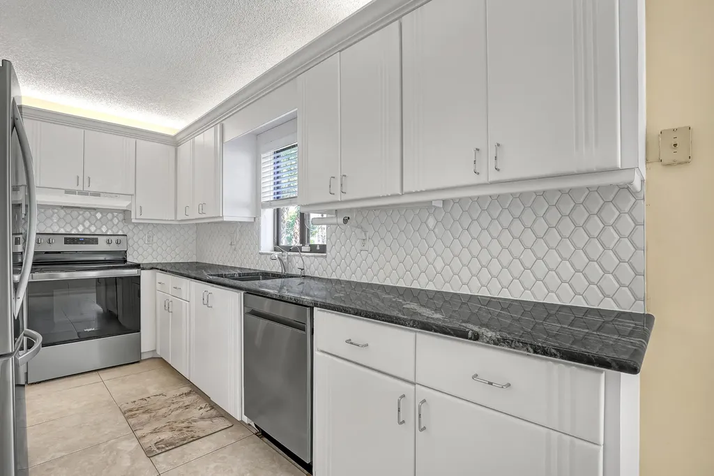 5869 Sugar Palm Court Delray Beach FL 33484