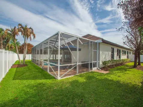 445 Wingate Terrace SW Vero Beach FL 32968