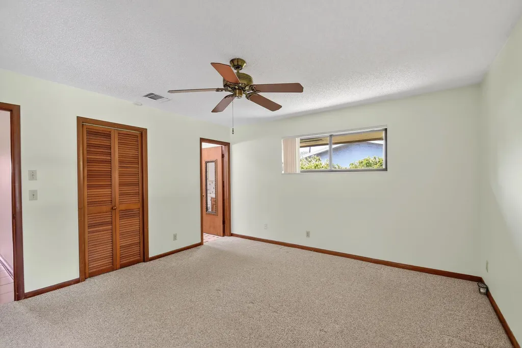 68 W Arch Drive Lake Worth FL 33467