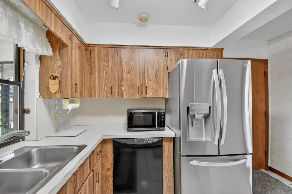 68 W Arch Drive Lake Worth FL 33467