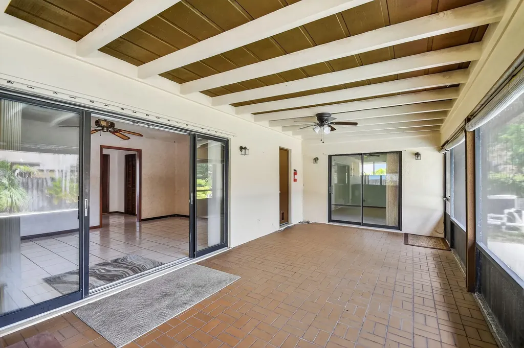 68 W Arch Drive Lake Worth FL 33467