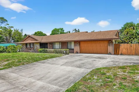 68 W Arch Drive Lake Worth FL 33467