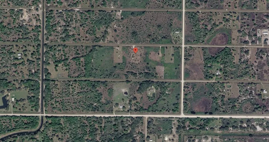 21068 NW 260th Street Okeechobee FL 34972