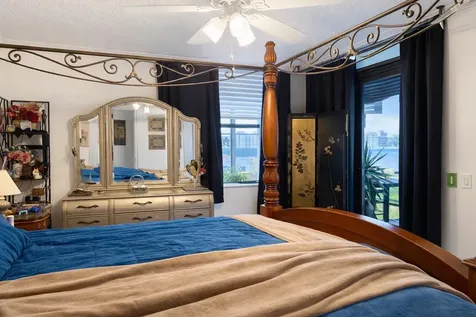110 Lake Emerald Drive Oakland Park FL 33309