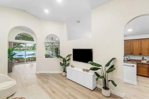 12541 Via Ravenna Boynton Beach FL 33436