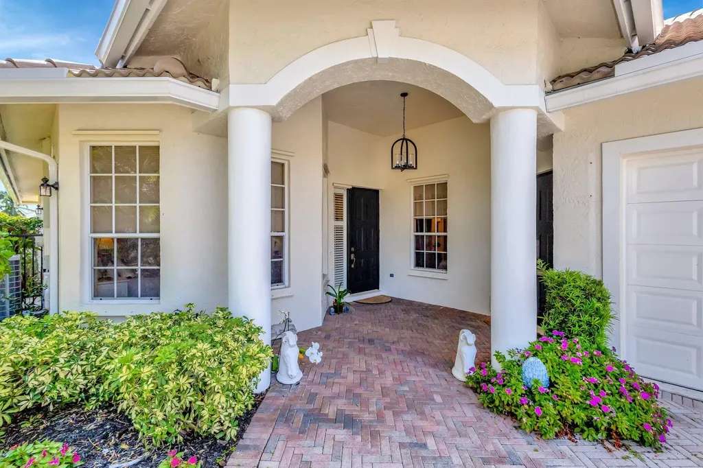 2941 Twin Oaks Way Wellington FL 33414